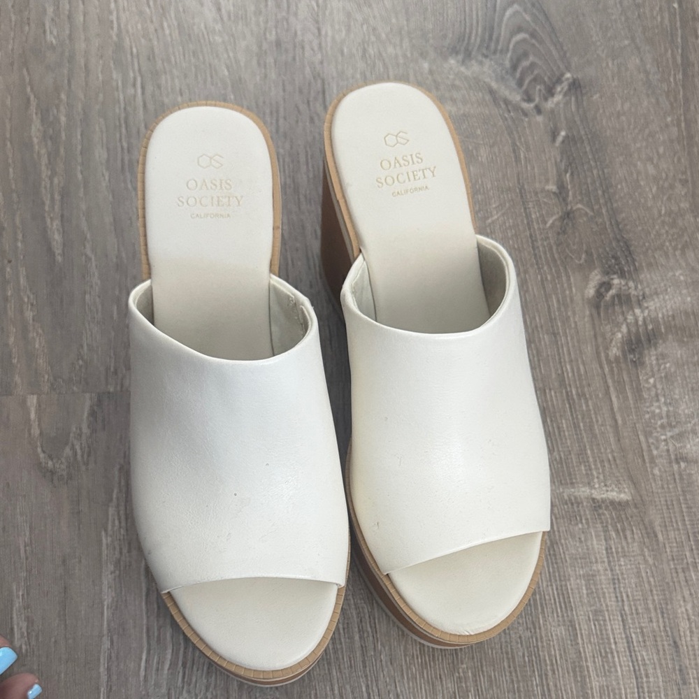 Society Women's Cream Mules